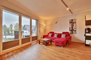 Fernseher, Stereoanlage