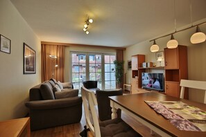 TV, stereo - Gorch-fock-park 6 Appartement 4 - Gorch-fock-park Haus 06 (Timmendorfer Strand)