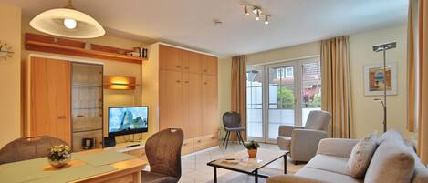 Télévision, lecteur de DVD, chaßne hi-fi