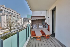 Luokittelematon kuva, 3 kautta 21, painike