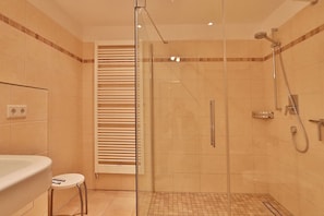 Dusche, Haartrockner
