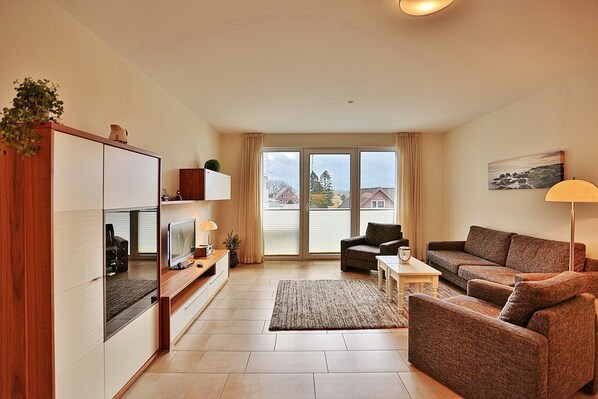 Televisión, reproductor de DVD y estéreo 