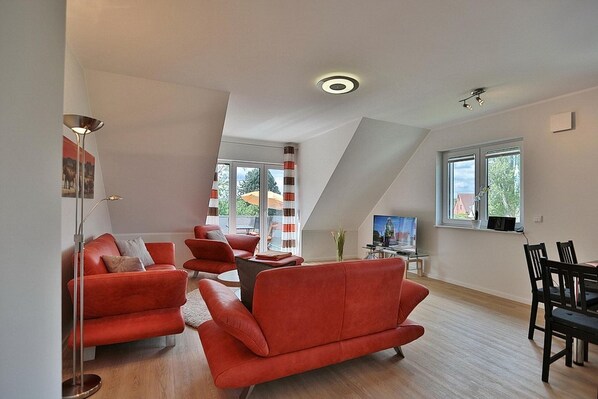 TV, DVD player, stereo