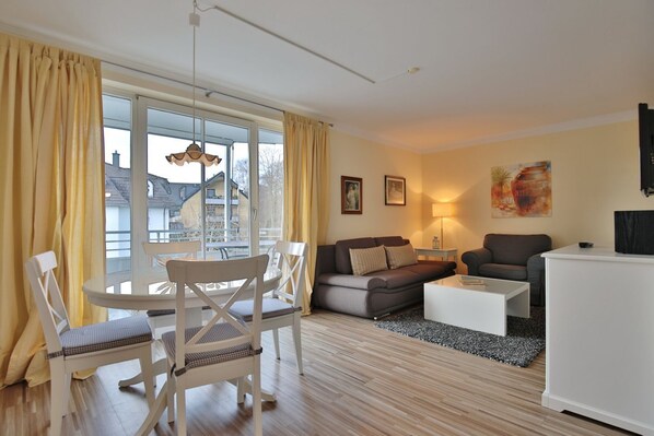 Televisión y estéreo 