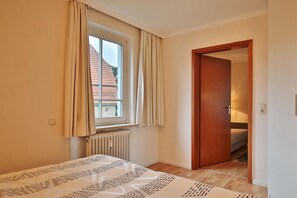 Unclassified image, 3 of 21, button