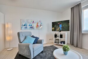 Unclassified image, 4 of 13, button