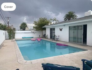 Outdoor pool - 🦋Private Master Room with sharedPool Access , Max 2 Guests. (Paradise)