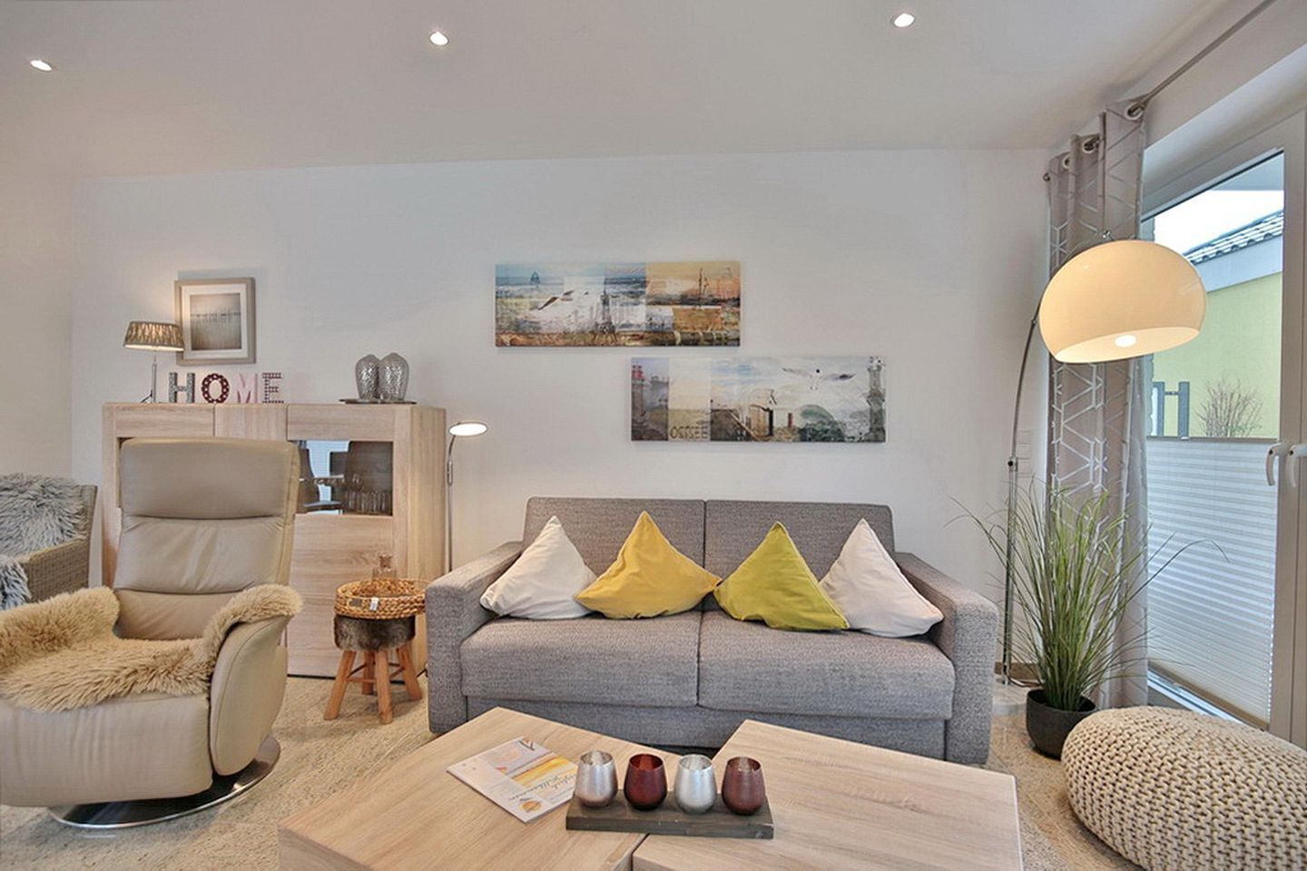 Una televisión, un reproductor de DVD