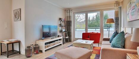 Fernseher, Stereoanlage