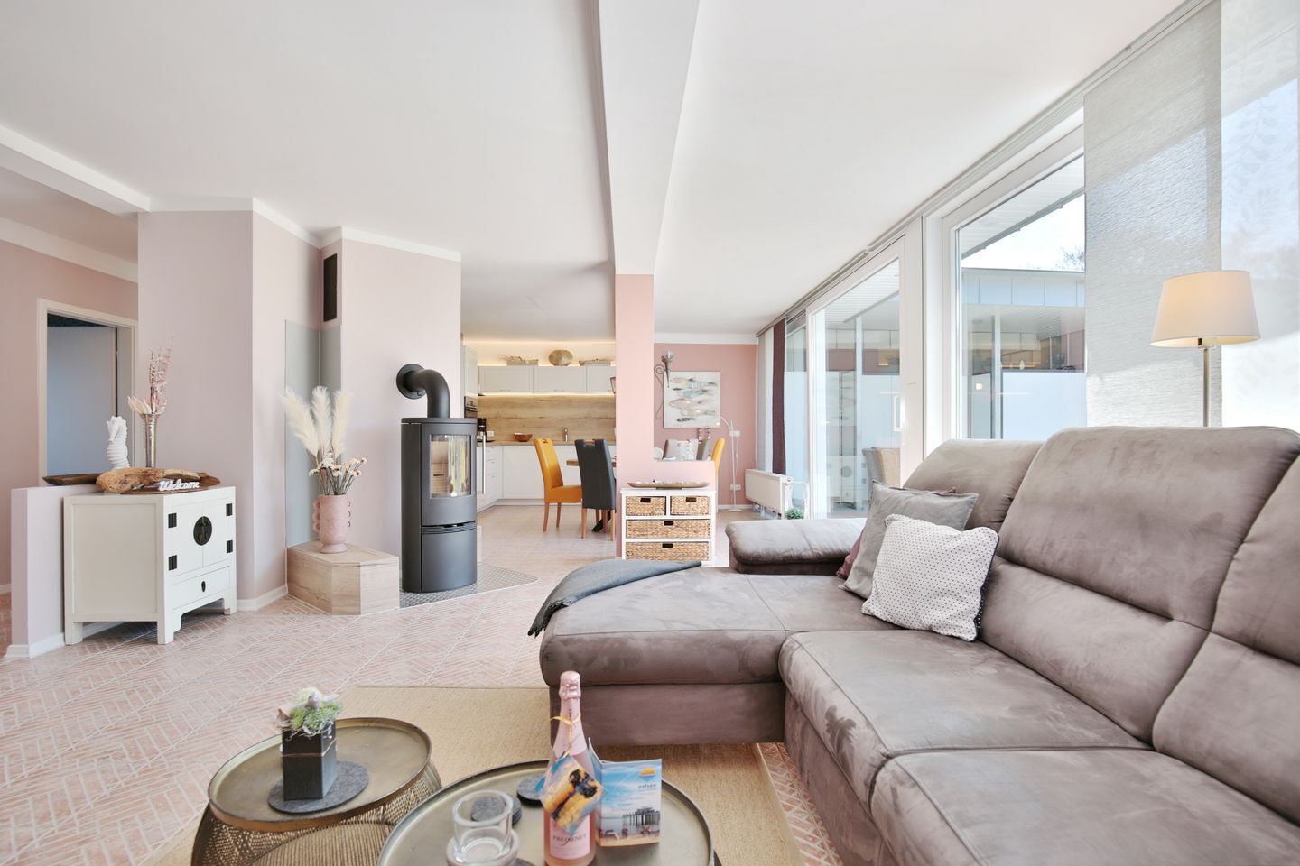 TV, fireplace, DVD player, stereo