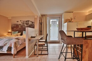 1 bedroom, iron/ironing board, WiFi