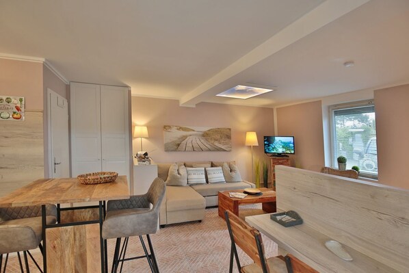 TV, DVD player, stereo