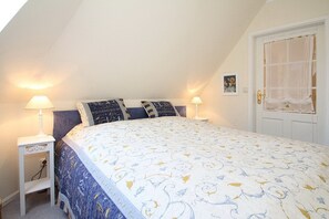 Unclassified image, 4 of 15, button