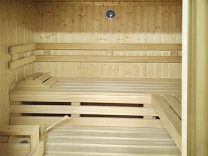 Unclassified image, 2 of 15, button