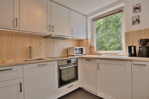 Fridge, microwave, oven, dishwasher