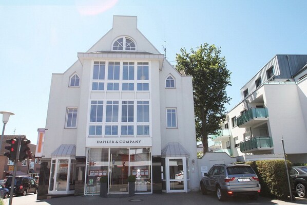 Imagen sin descripción, 1 de 28, botón