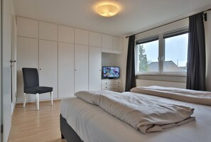 3 Schlafzimmer, Bügeleisen/Bügelbrett, WLAN