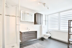 Unclassified image, 2 of 22, button - Emma's Seaside Apartments 2 - Emma's Seaside Apartments (Timmendorfer Strand)