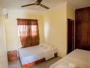 1 室のベッドルーム、アイロン / アイロン台、WiFi、ベッドシーツ