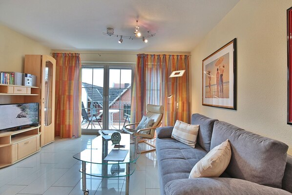 Unclassified image, 1 of 18, button