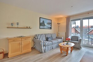 Télévision, lecteur de DVD, chaîne hi-fi