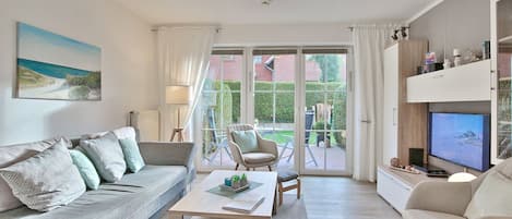 Televisión, reproductor de DVD y estéreo