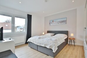 2 slaapkamers, een strijkplank/strijkijzer, wifi