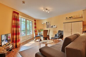 TV, DVD player, stereo - Villa am Meer Strandallee 48 Apartment 7 - Villa am Meer (Timmendorfer Strand)