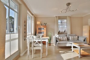 Unclassified image, 2 of 24, button - Residenz Weedkroog Appartement 8 - Residenz Weedkroog (Timmendorfer Strand)