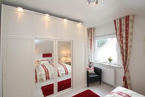 2 Schlafzimmer, Bügeleisen/Bügelbrett, WLAN