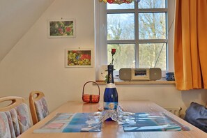 Unclassified image, 5 of 22, button