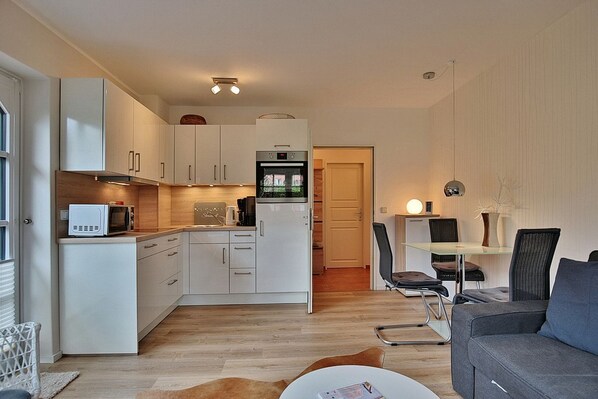 Imagen sin descripción, 1 de 18, botón