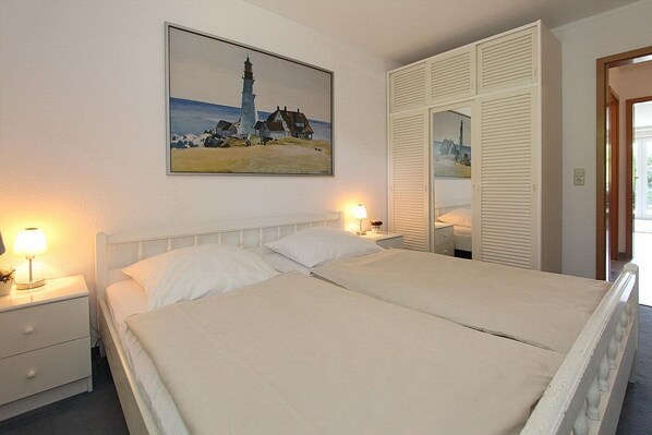 2 bedrooms, iron/ironing board, WiFi - Am Elchgrund Im Brook 9 Apartment 1 - Am Elchgrund, im Brook 9 (Timmendorfer Strand)