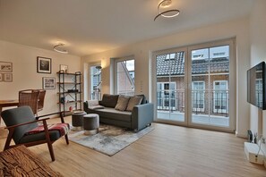 TV, DVD player, stereo - Apartment Friedl Wolburgstr 49 Apartment 5 - Residence Wolburgstraße 49 (Timmendorfer Strand)