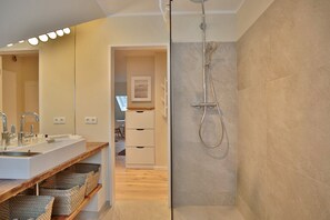 Imagen sin descripción, 4 de 23, botón