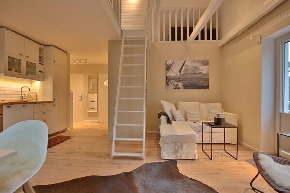 Imagen sin descripción, 1 de 23, botón