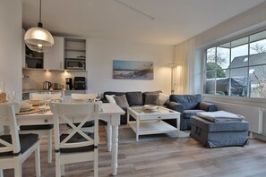 Televisión, reproductor de DVD y estéreo 