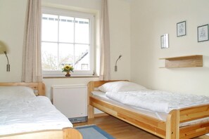 2 bedrooms, iron/ironing board