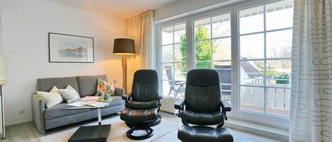 TV, DVD player, stereo