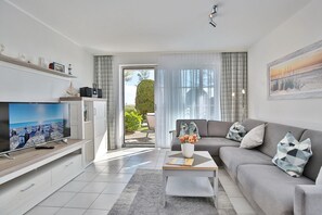 TV, stereo - Windrose Apartment 5 - House Windrose (Scharbeutz)