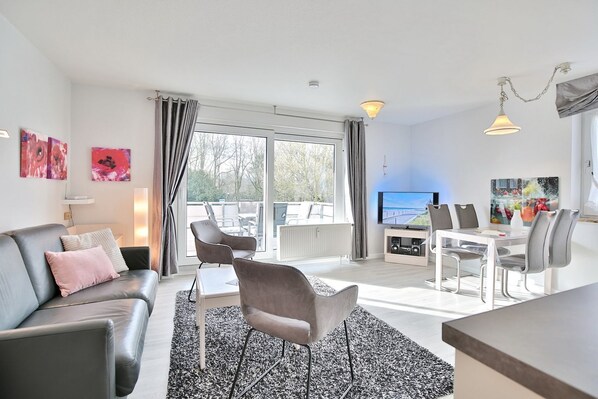 TV, DVD player, stereo