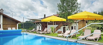Comfort apartment with pool, sauna and Wi-Fi