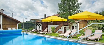 Comfort apartment with pool, sauna and Wi-Fi