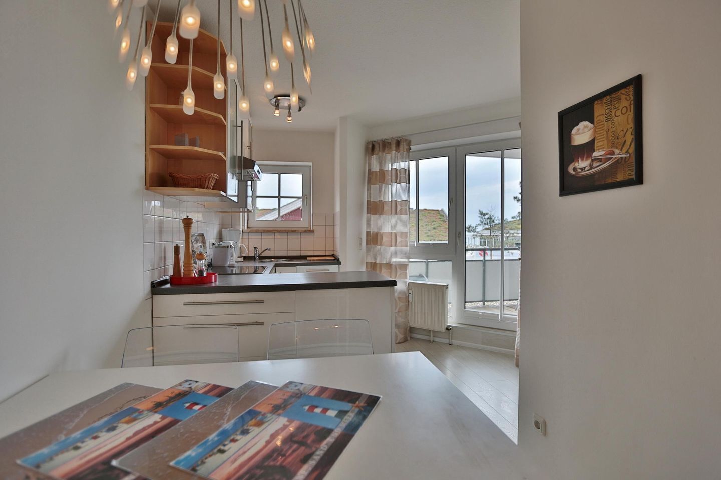 雪櫃、微波爐、焗爐、爐具