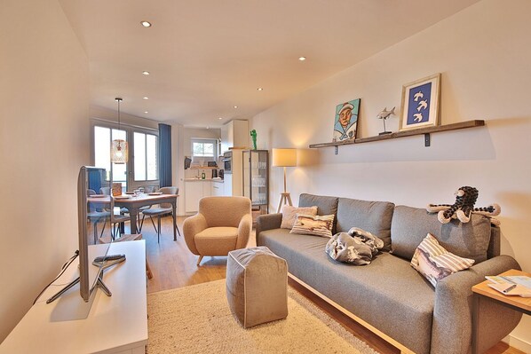 Luokittelematon kuva, 1 kautta 45, painike