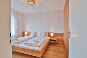 3 Schlafzimmer, Bügeleisen/Bügelbrett, WLAN