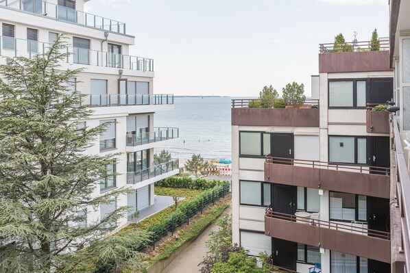 Imagen sin descripción, 1 de 21, botón