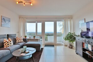 TV, DVD player, aparelho de som