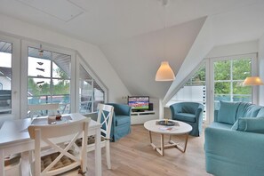 TV, DVD player, stereo