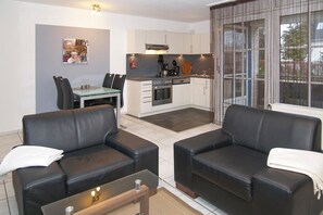 TV, lettore DVD, impianto stereo